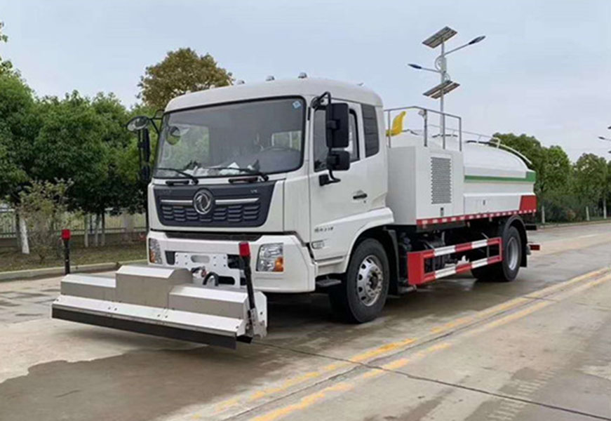 東風(fēng)天錦路面清洗車