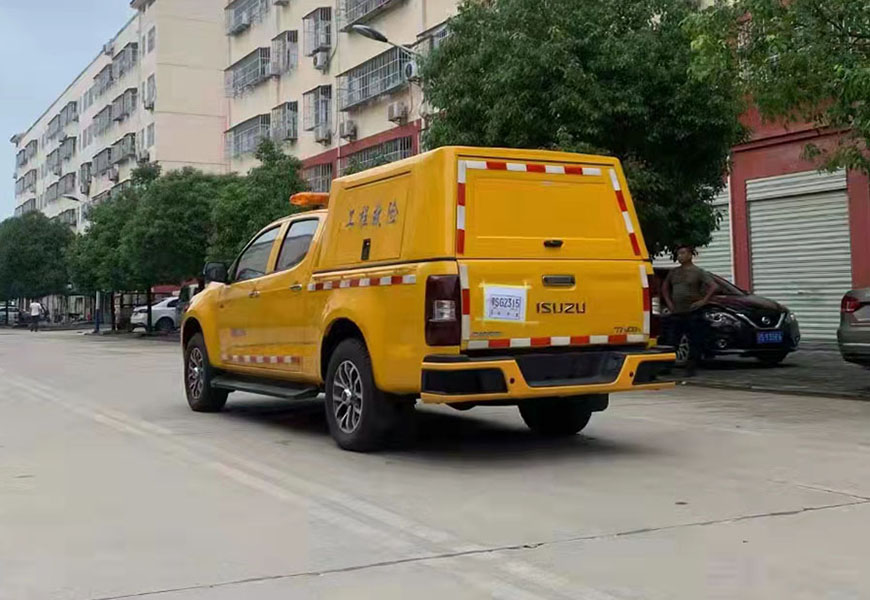 慶鈴五十鈴皮卡搶險車