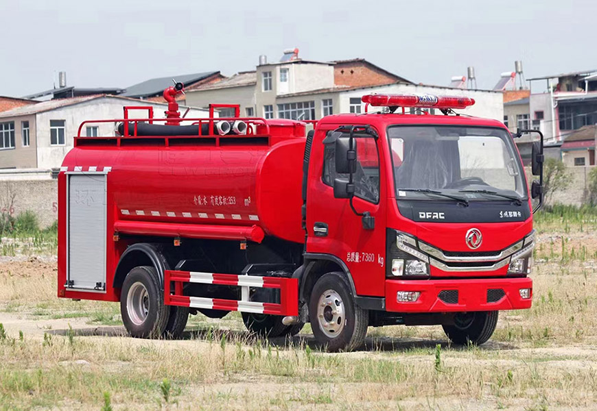 東風(fēng)D6小多利卡4.5噸消防灑水車